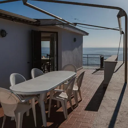 Be Your - 4 Sul Mare Scesa Al Mare Privata Apartment *